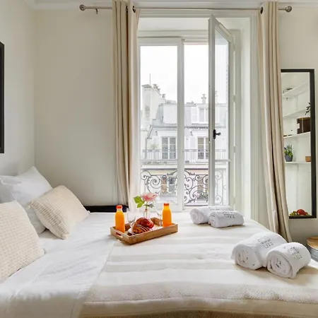 La Plume A Haven Of Peace In Montorgueil Apartment Paris